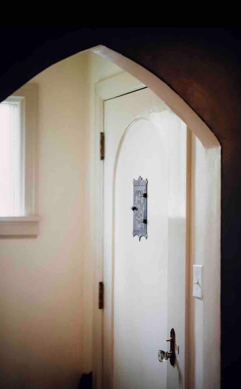01-arched-doorway.jpg